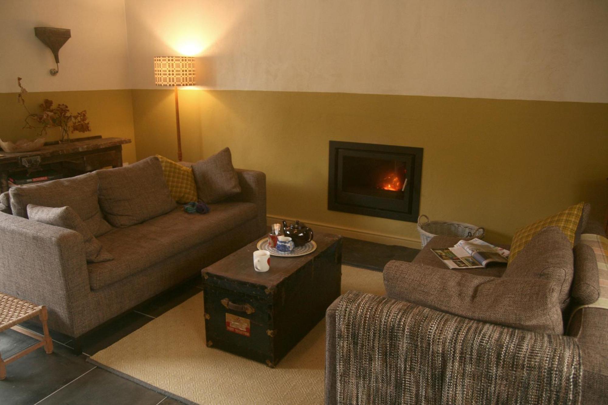 Creatively Converted Barn In Accessible Rural Spot Llanwrda المظهر الخارجي الصورة